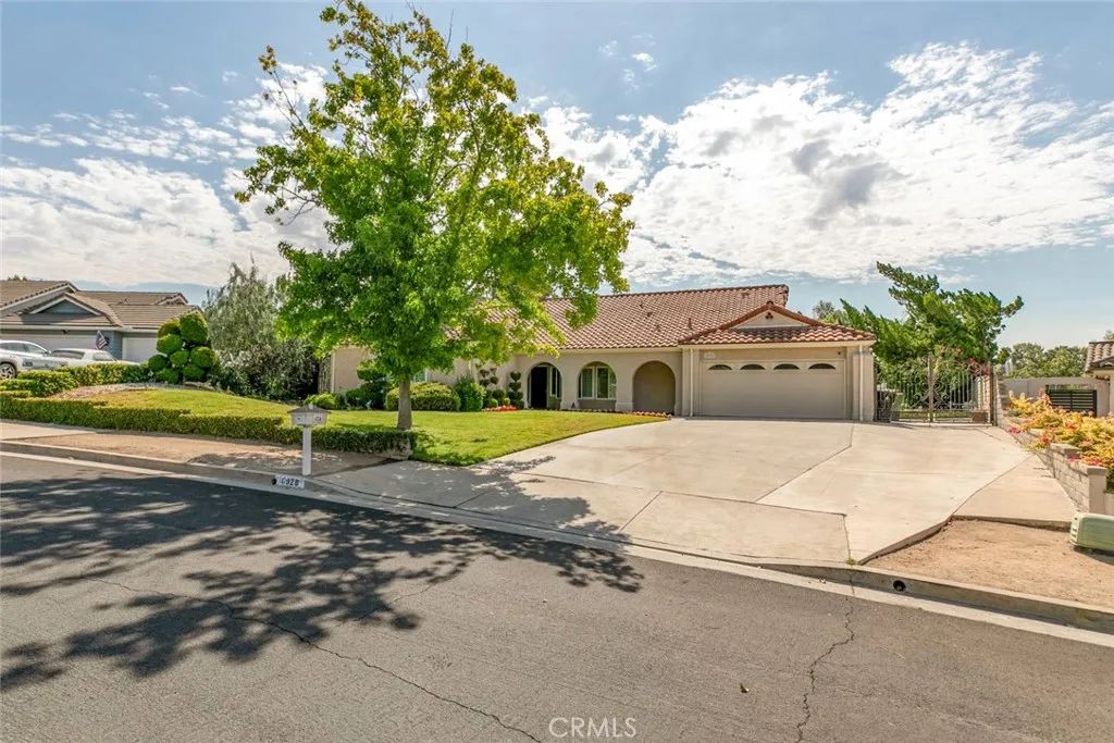 10928 Meseta, Shadow Hills, CA 91040
