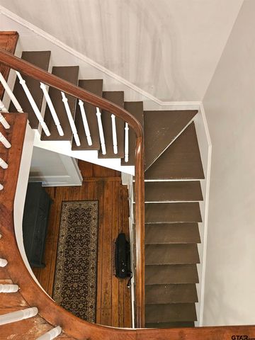 301 W Larissa, Jacksonville, TX 75766