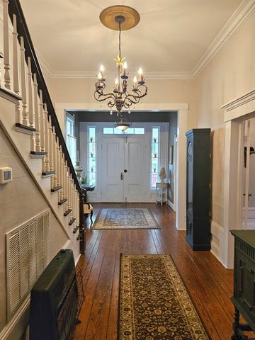 301 W Larissa, Jacksonville, TX 75766