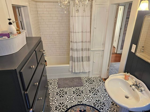 301 W Larissa, Jacksonville, TX 75766