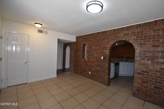 3417 GUTHRIE Street, El Paso, TX 79935