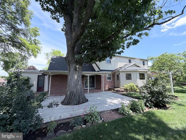 1248 CHERRY TREE LANE, Chambersburg, PA 17202