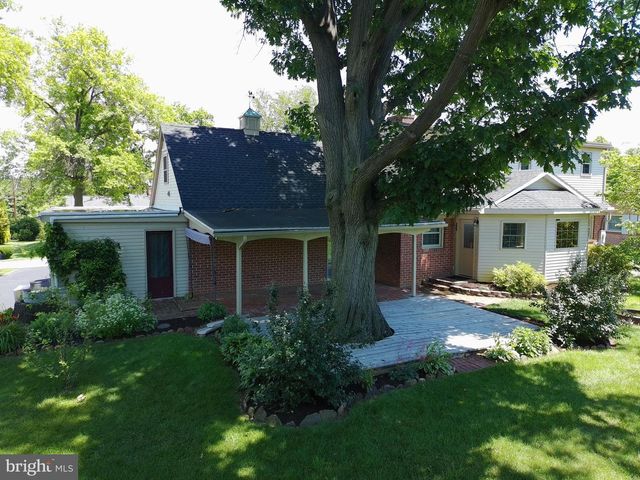 1248 CHERRY TREE LANE, Chambersburg, PA 17202