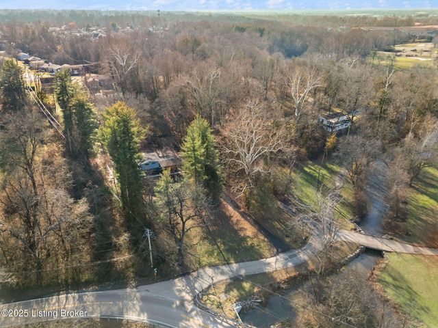 5901 Stansbury Ln, Louisville, KY 40291