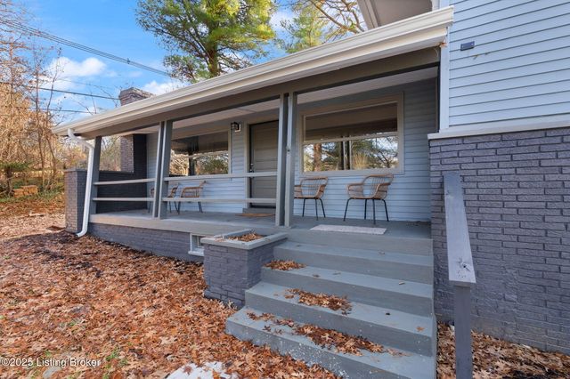 5901 Stansbury Ln, Louisville, KY 40291