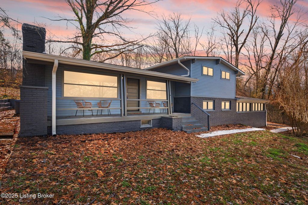 5901 Stansbury Ln, Louisville, KY 40291