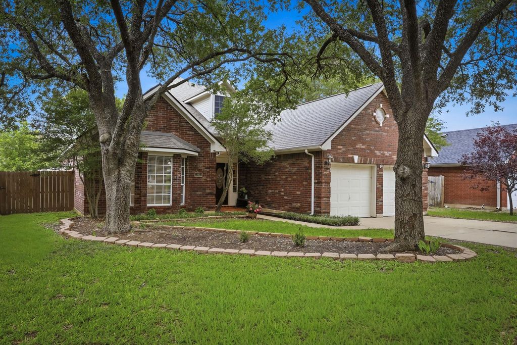 12621 Cinchring LN, Austin, TX 78727