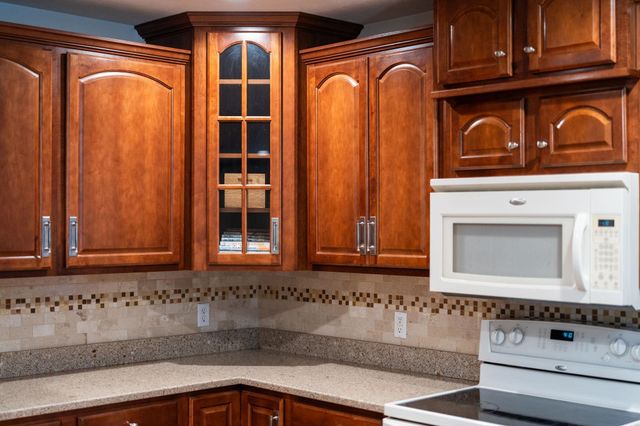 800 WATERTON ST, Staunton, VA 24401