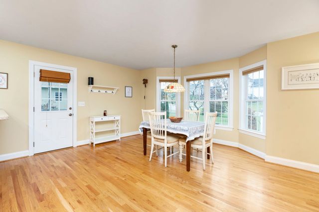 800 WATERTON ST, Staunton, VA 24401