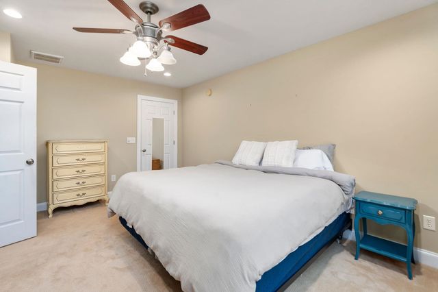 800 WATERTON ST, Staunton, VA 24401