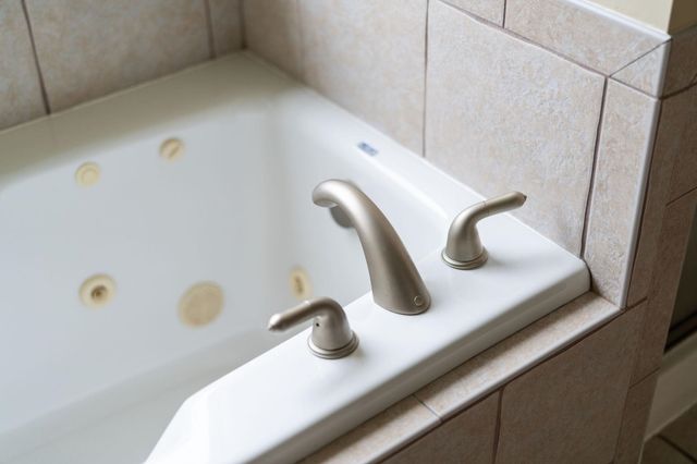 800 WATERTON ST, Staunton, VA 24401