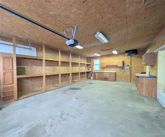 9 Brookfield, Swartz Creek, MI 48473