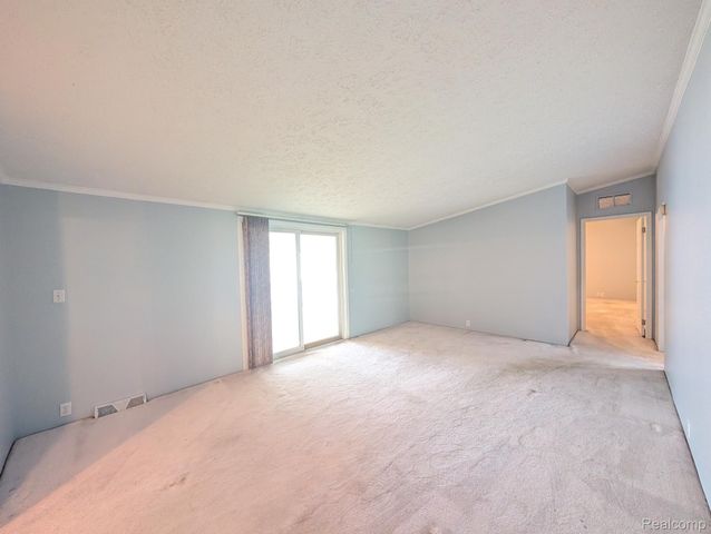 9 Brookfield, Swartz Creek, MI 48473