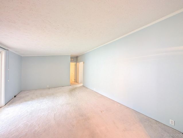 9 Brookfield, Swartz Creek, MI 48473