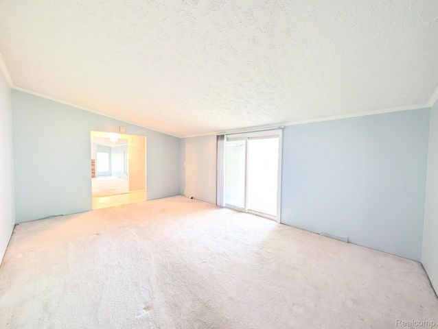 9 Brookfield, Swartz Creek, MI 48473