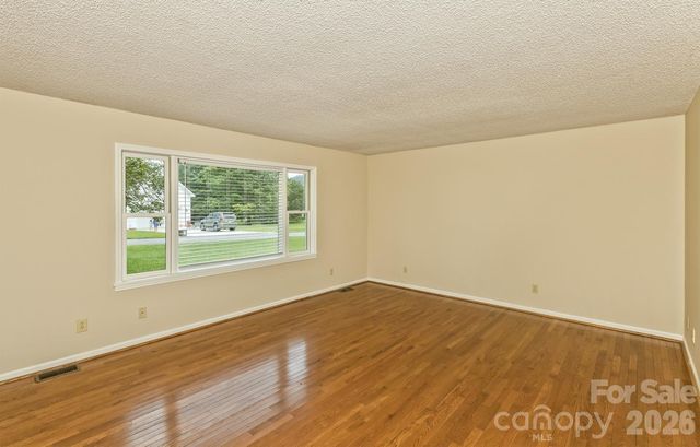 47 Cane Creek Circle, Fairview, NC 28730