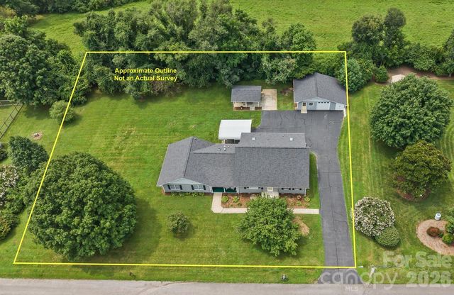 47 Cane Creek Circle, Fairview, NC 28730