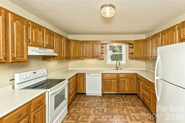 47 Cane Creek Circle, Fairview, NC 28730