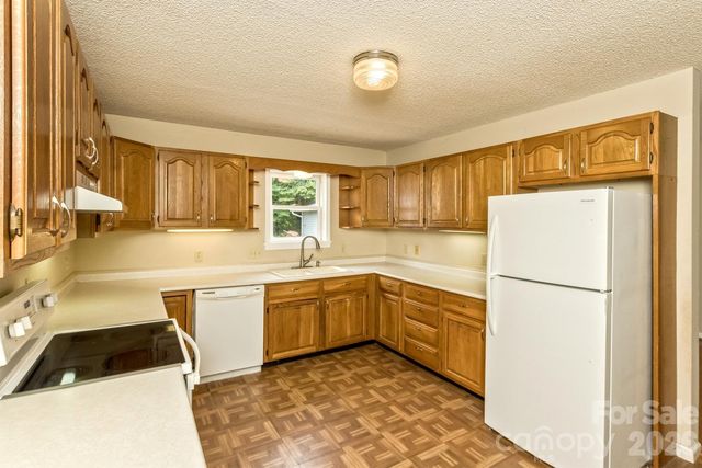 47 Cane Creek Circle, Fairview, NC 28730