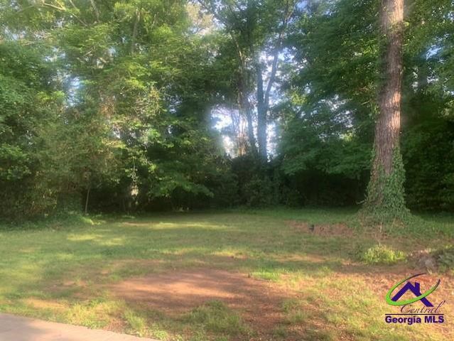 4650 Twin Oak Drive, Macon, GA 31210