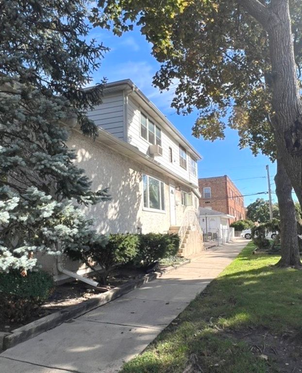 2101 N 73rd Avenue, Elmwood Park, IL 60707 — photo 2