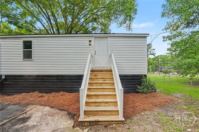 51 2nd Street, Richmond Hill, GA 31324