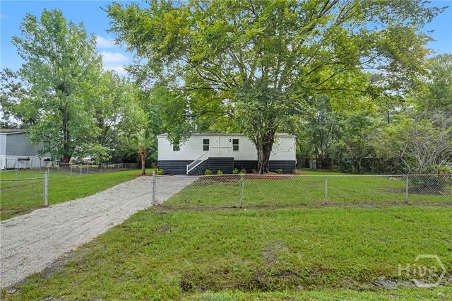 51 2nd Street, Richmond Hill, GA 31324