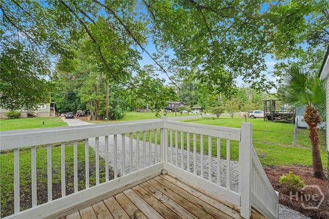 51 2nd Street, Richmond Hill, GA 31324