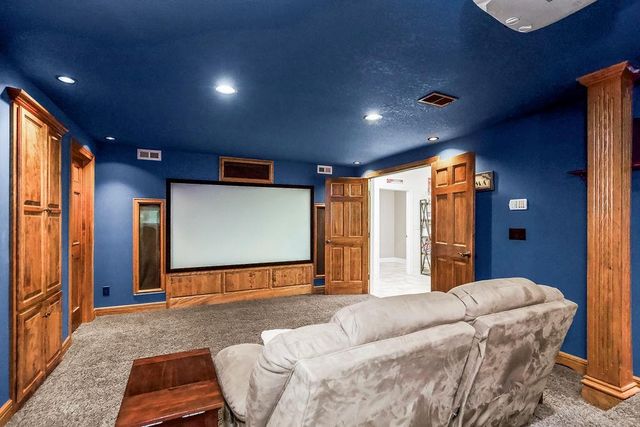 12 W Street, Lake Lotawana, MO 64086