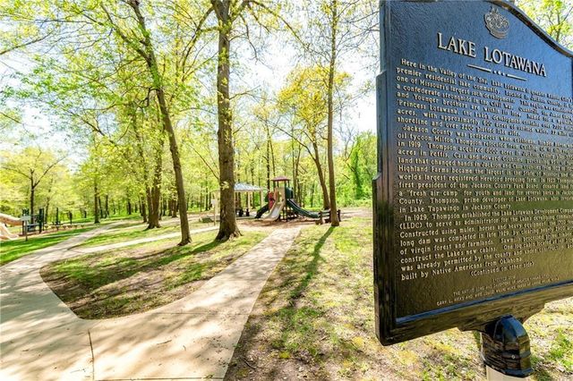 12 W Street, Lake Lotawana, MO 64086