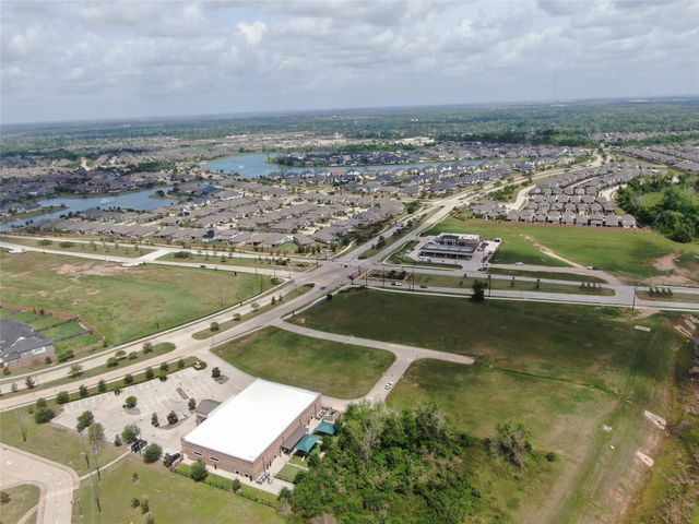 1623 Waters Lake Boulevard, Missouri City, TX 77459