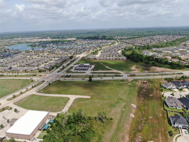 1623 Waters Lake Boulevard, Missouri City, TX 77459
