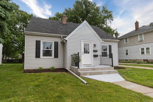 1614 N RICHMOND STREET, Appleton, WI 54911