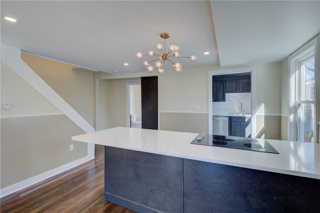 30 Queen Street, East Greenwich, RI 02818