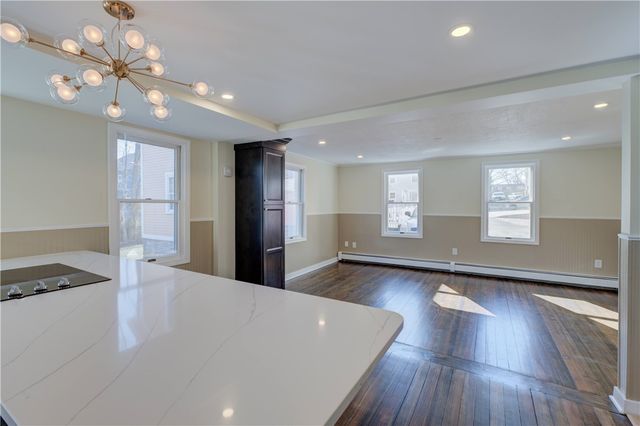 30 Queen Street, East Greenwich, RI 02818