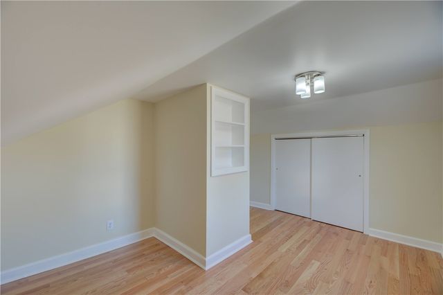 30 Queen Street, East Greenwich, RI 02818