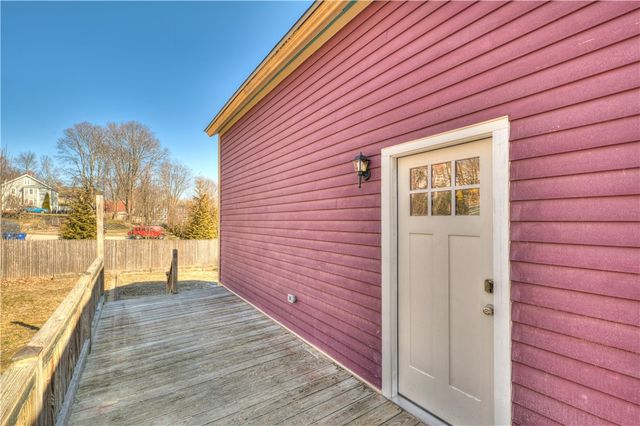 30 Queen Street, East Greenwich, RI 02818