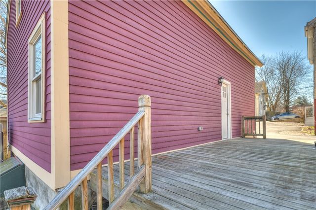 30 Queen Street, East Greenwich, RI 02818