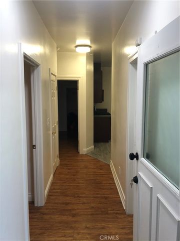 2917 Walton, Los Angeles, CA 90007