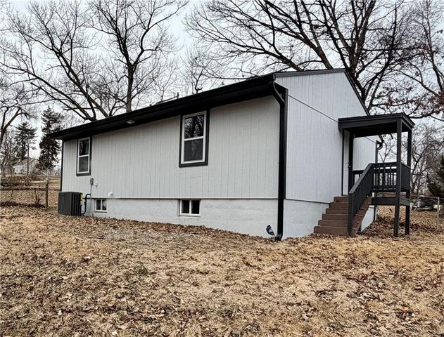 2109 Lafayette Avenue, Kansas City, KS 66104