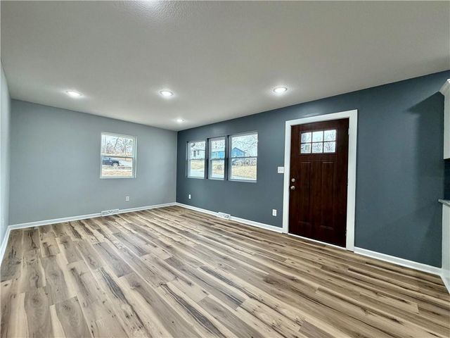 2109 Lafayette Avenue, Kansas City, KS 66104