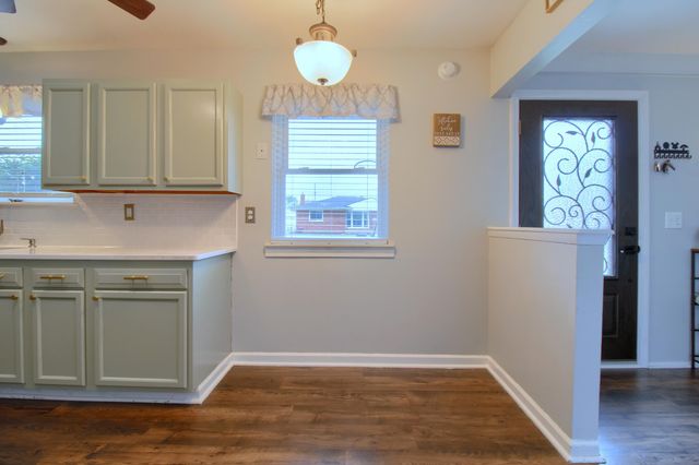 8210 N Henry Ruff Road, Westland, MI 48185