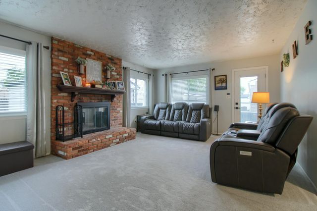 8210 N Henry Ruff Road, Westland, MI 48185