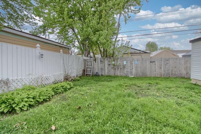 8210 N Henry Ruff Road, Westland, MI 48185