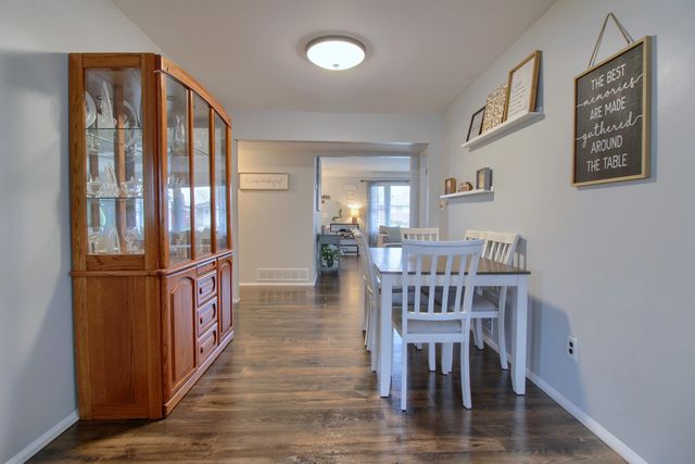 8210 N Henry Ruff Road, Westland, MI 48185
