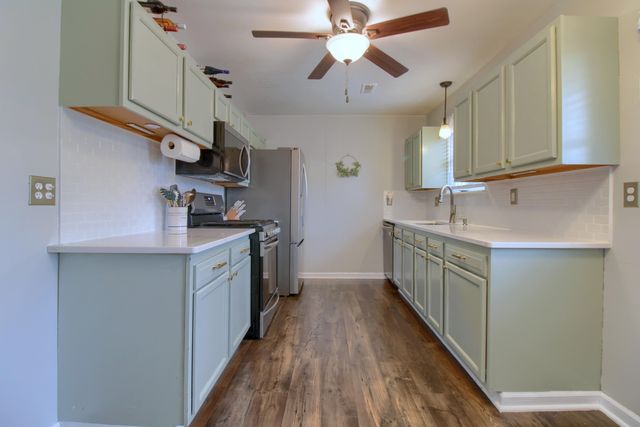 8210 N Henry Ruff Road, Westland, MI 48185