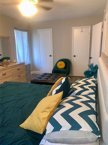 4807 Forest Court, Baytown, TX 77521