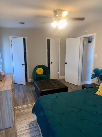 4807 Forest Court, Baytown, TX 77521