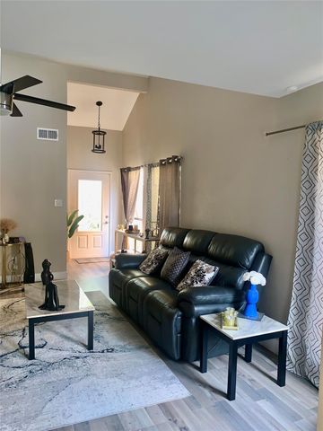 4807 Forest Court, Baytown, TX 77521