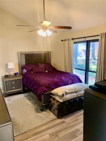 4807 Forest Court, Baytown, TX 77521